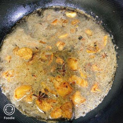四季豆土豆炖肉的做法（五花肉炖土豆四季豆怎么做）-7
