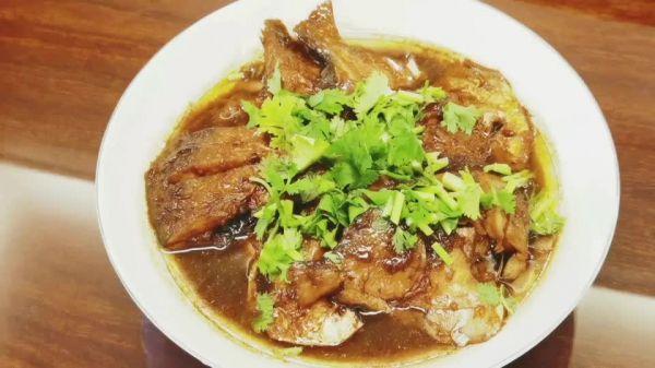 平鱼怎么做好吃又简单（怎样红烧平鱼好吃）-1