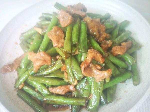 烧豇豆角的家常做法（烧豇豆角怎么做好吃）-1