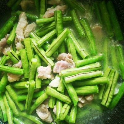 烧豇豆角的家常做法（烧豇豆角怎么做好吃）-5