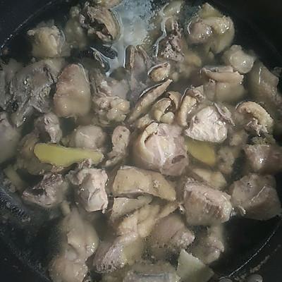 土豆炖鸡块怎么炖好吃_最简单的鸡肉炖土豆-2