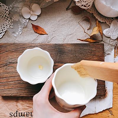 巧克力熔岩蛋糕的做法和配方（为什么巧克力熔岩蛋糕会塌）-9