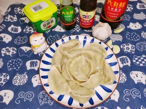 槐花怎么做好吃呢 ？槐花馅饺子如何调馅-1