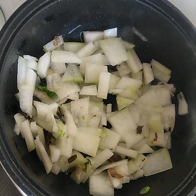 虾仁冬瓜汤怎么做好吃（冬瓜虾仁鸡蛋汤的做法）-6