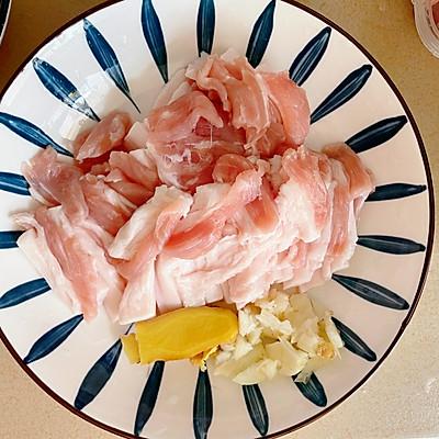 煎五花肉片的家常做法（五花肉怎样做最好吃）-3
