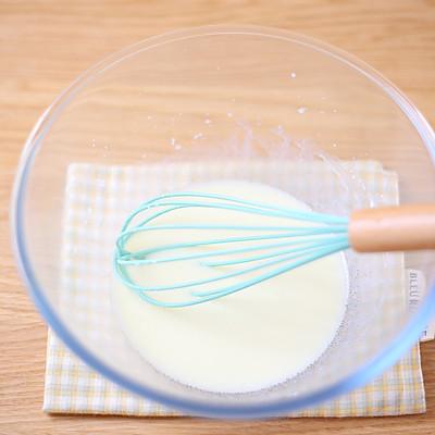 圣诞奶油蛋糕的做法，纸杯蛋糕上的奶油怎么做？-2
