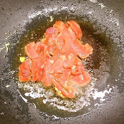 鸡蛋炒河粉怎么炒好吃_炒粉条的家常做法-8