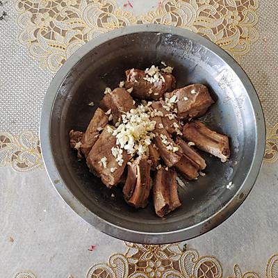 豉汁蒸排骨的做法蒸多久（粤菜豉汁蒸排骨大厨做法）-5