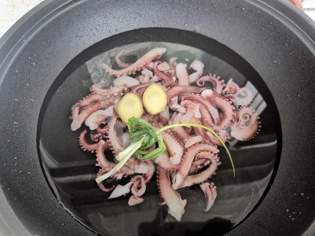 鱿鱼须的做法最简单最好吃（孜然鱿鱼怎么做）-3