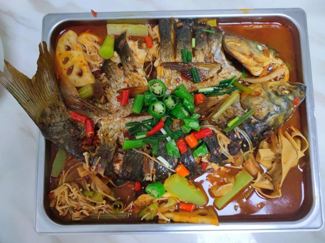 烤鱼的制作方法和配料（烤鱼的家常做法）-1
