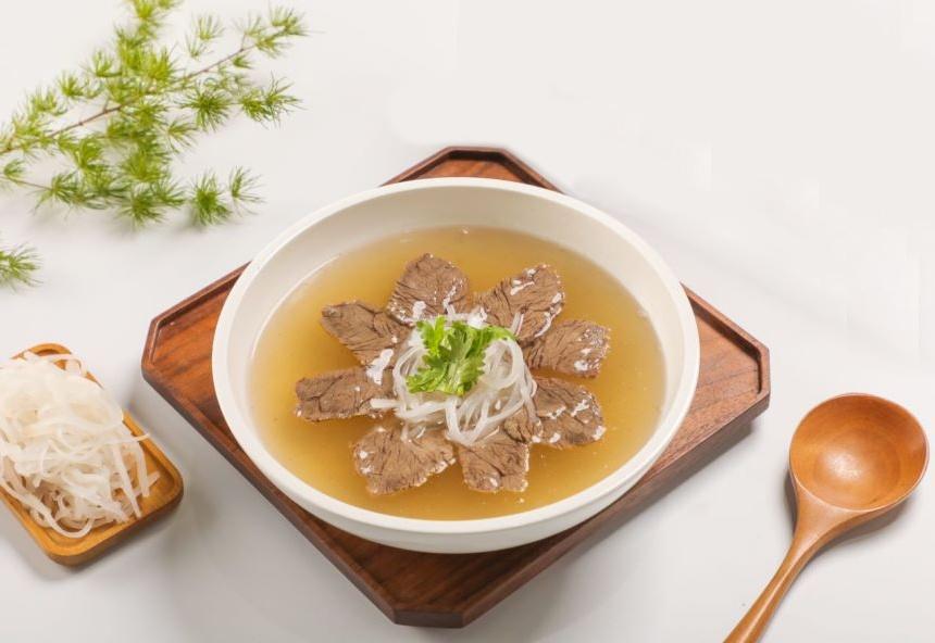 白萝卜炖牛肉汤的做法（牛肉萝卜汤怎么炖白）-1