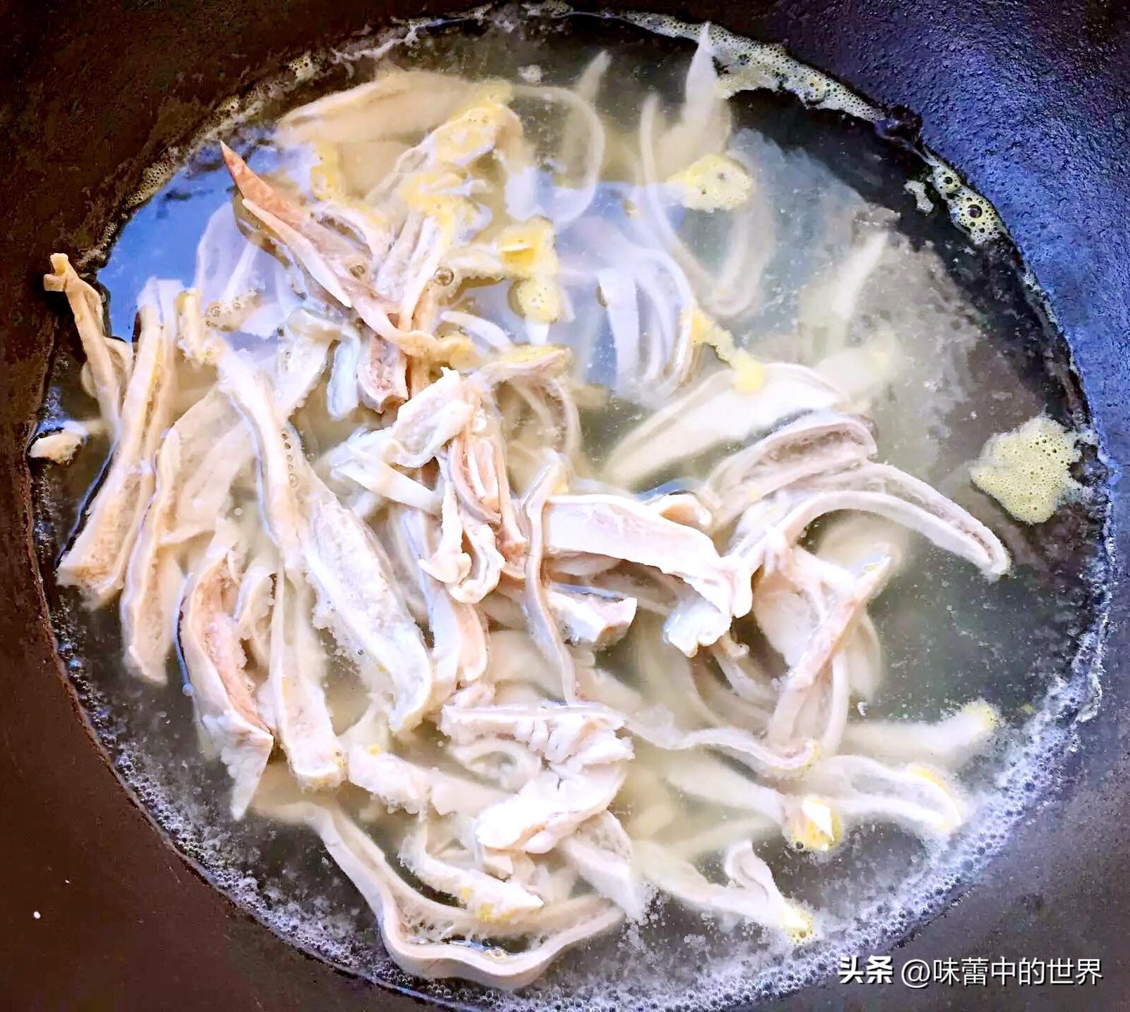 正宗酸辣肚丝汤的做法（酸辣肚丝汤用的是什么肚）-3