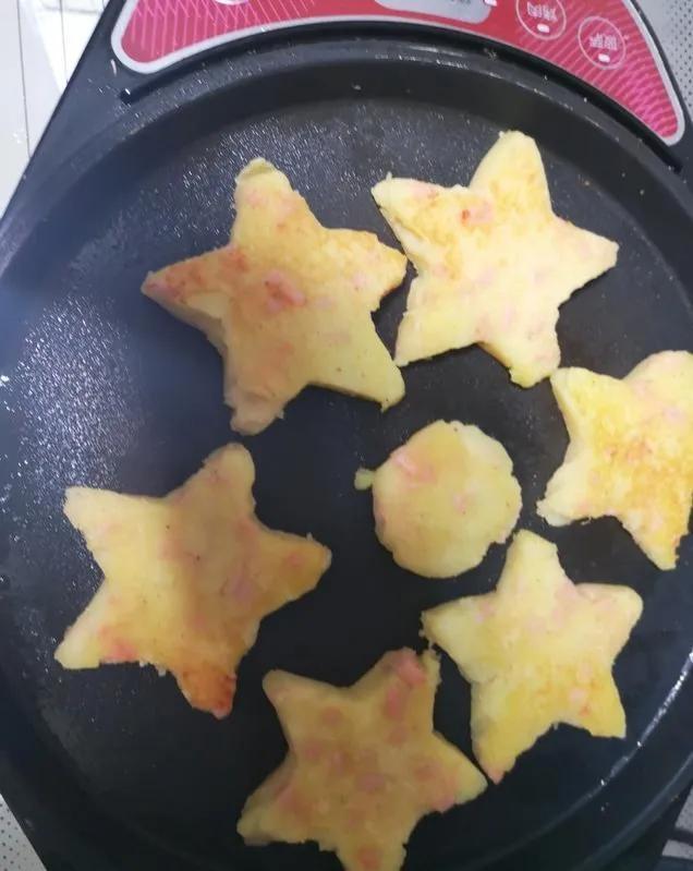 椒盐土豆饼的家常做法（土豆饼怎么做）-9