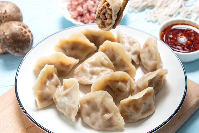 大肉芹菜饺子馅的做法（芹菜肉馅饺子怎么调）-3