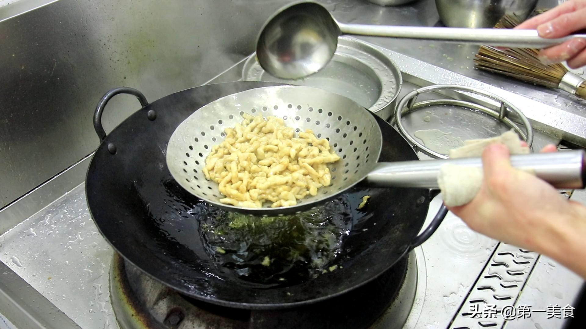 黄花菜炒肉丝怎么做（黄花菜炒肉丝怎么炒好吃）-5