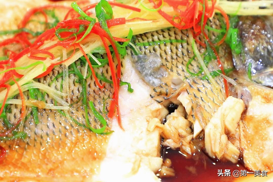 清蒸鱼的做法家常做法 清蒸鱼要先放盐腌制一下吗？-2