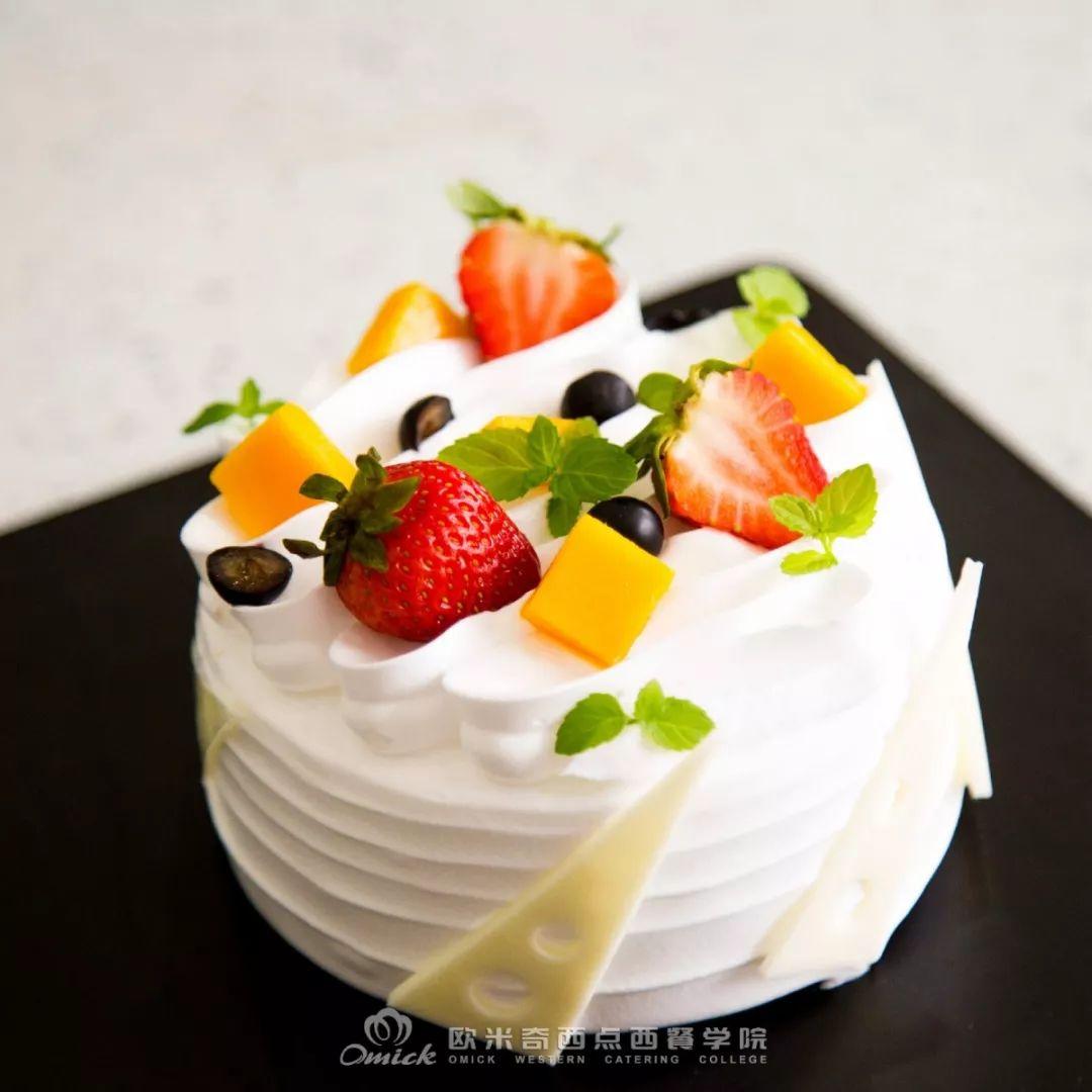 奶油怎么快速打发（奶油怎么打比较好吃）-1