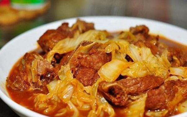 糖醋排骨配菜放什么好吃_怎样红烧糖醋排骨-1