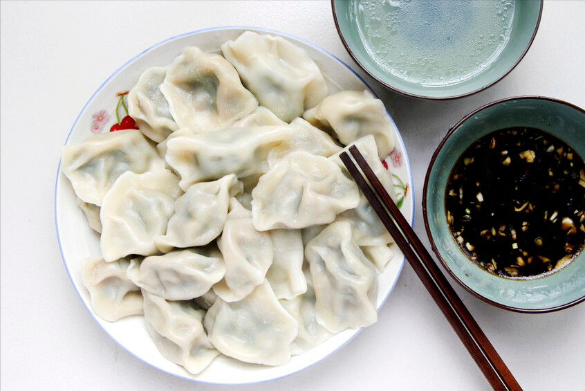 大肉芹菜饺子馅的做法（芹菜肉馅饺子怎么调）-1