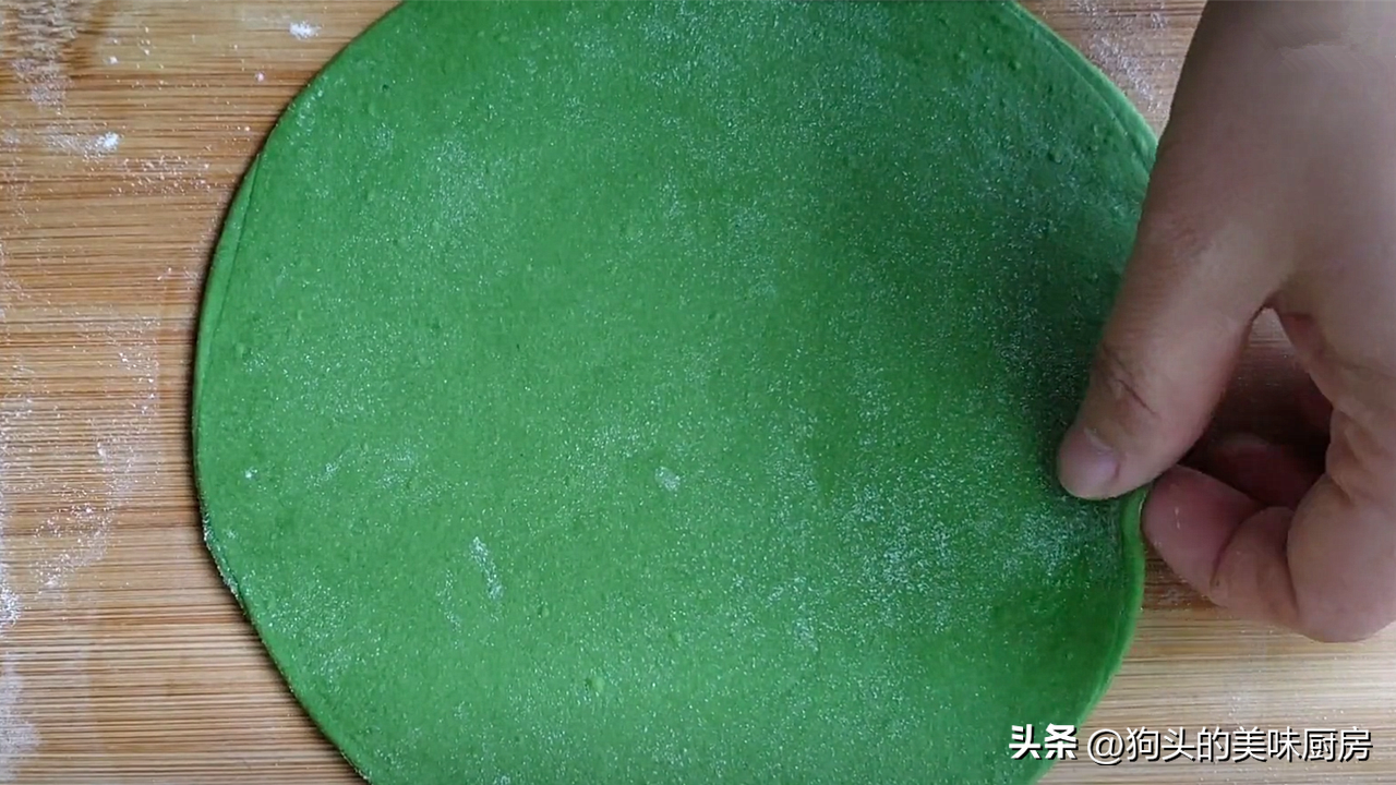 卷饼可以卷什么菜好吃（菠菜卷怎么做好吃窍门）-15