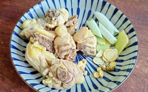 鸡汤的制作方法及配料（鸡汤的做法大全集）