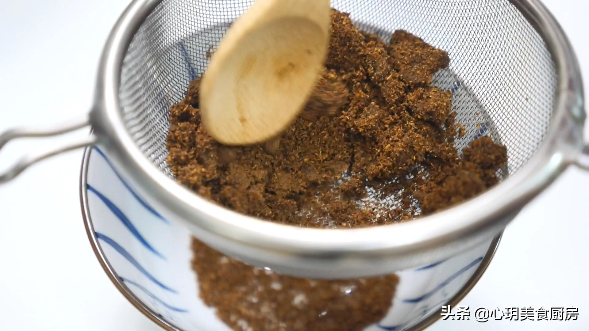 椒盐的制作方法及配方_椒盐粉的配方比例-11
