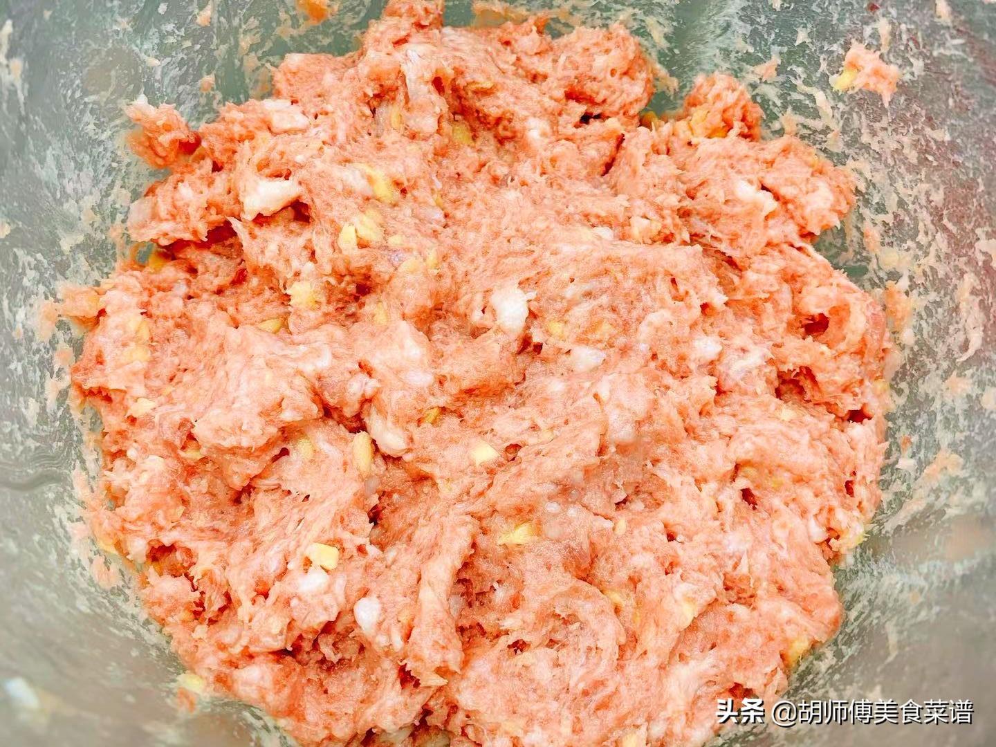 怎么做肉圆子又嫩又不散_怎样做肉丸子又嫩又好吃-3