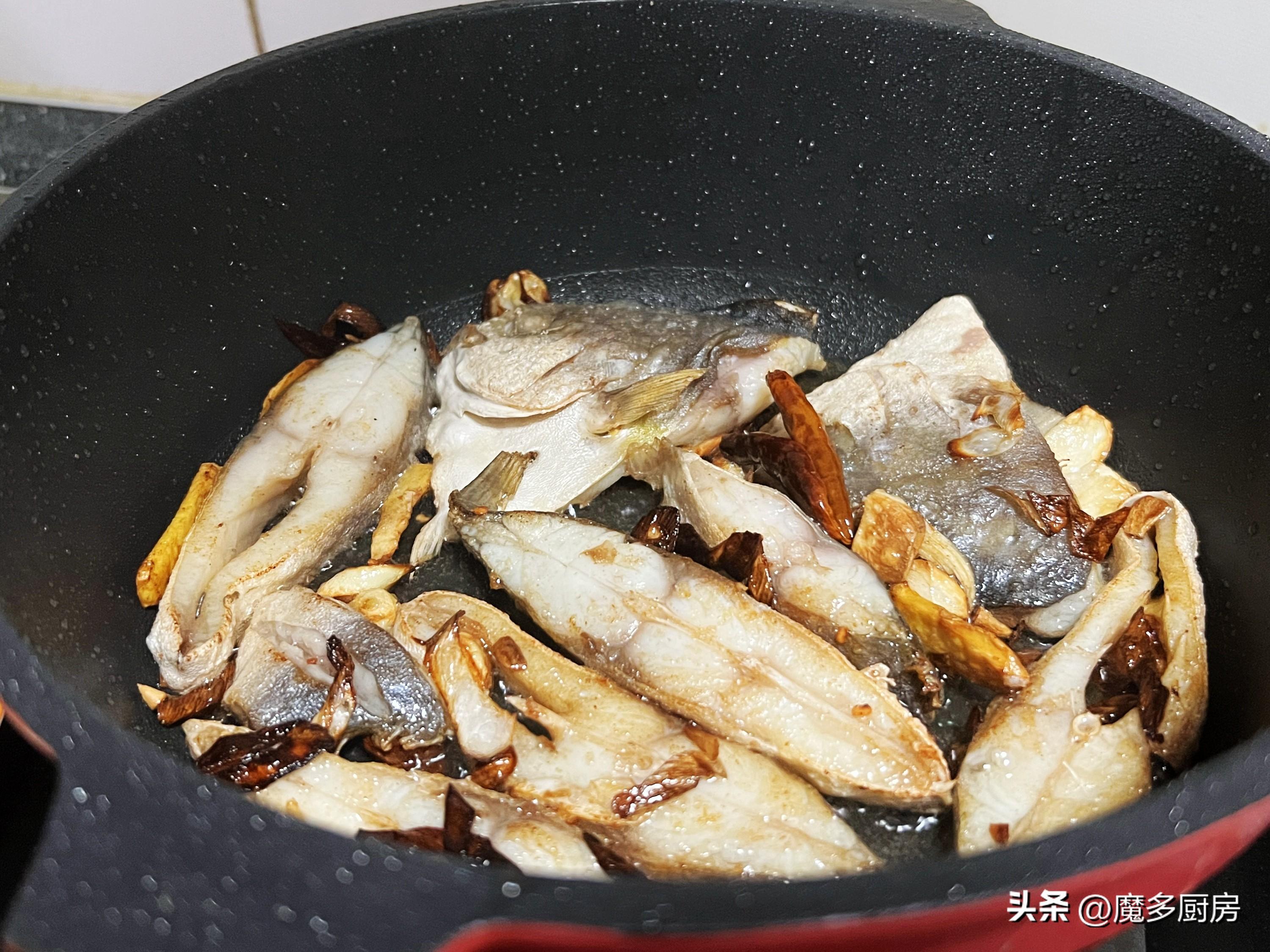 金鲳鱼怎么做好吃又简单（金鲳鱼的做法）-11