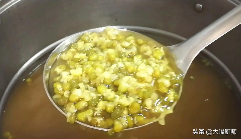绿豆怎么煮容易烂小窍门 怎样煮绿豆粥又快又烂-3