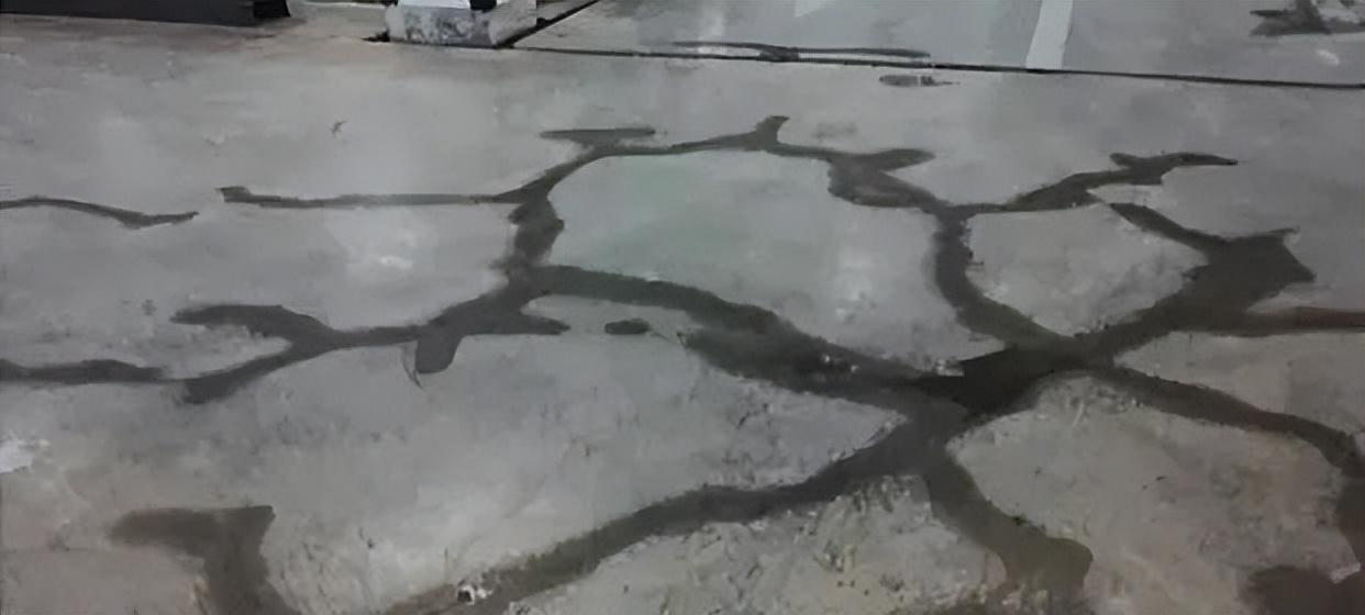 地下漏水用什么材料比较好_地面防渗漏用什么材料-2