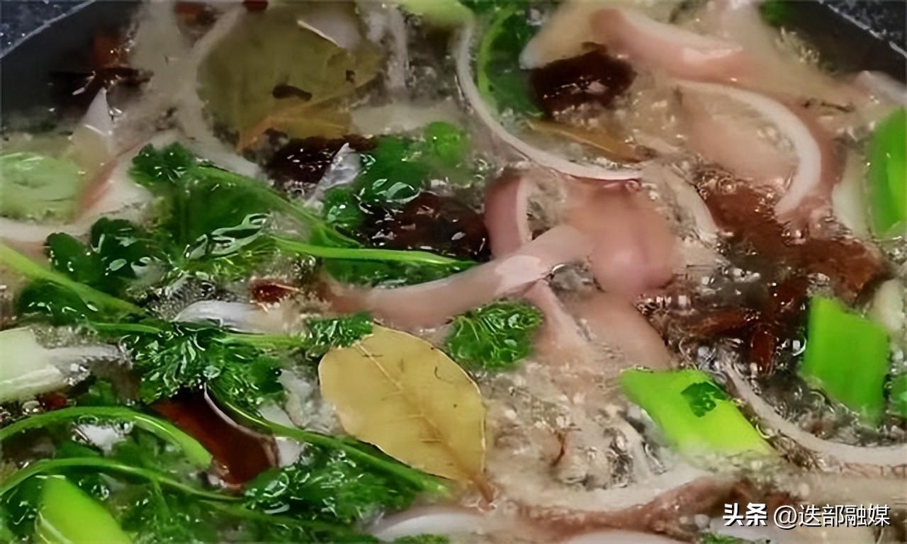 红油辣椒油的做法及配方（辣椒油怎么炸比较香）-3