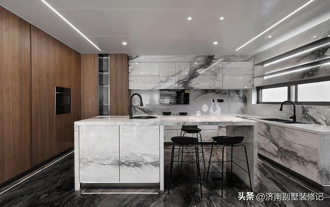简约天花板装修效果图 纯白极简风格装修效果图-8