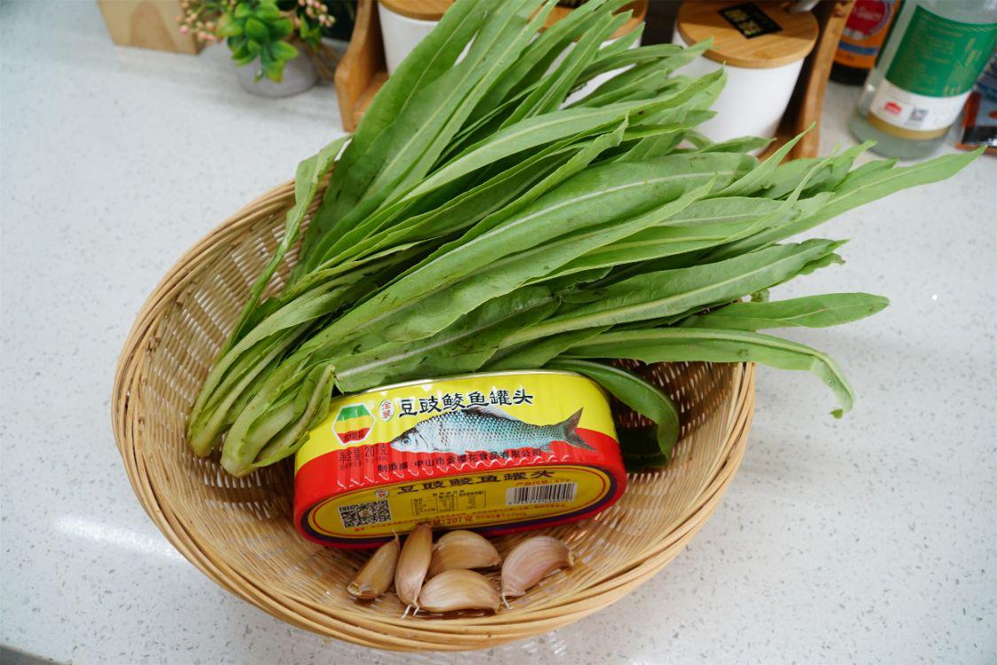 豆豉鲮鱼油菜的做法大全（油麦菜炒豆豉鲮鱼窍门）-4