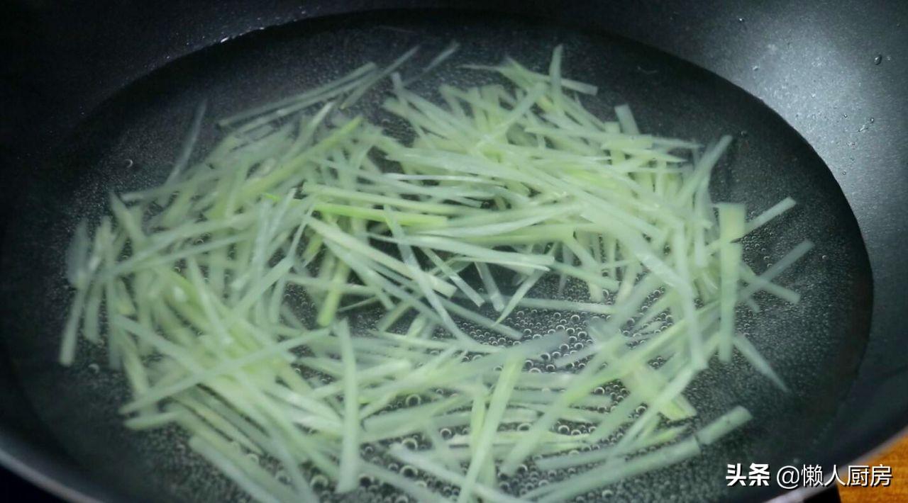 蛏子汤的家常做法（蛏子汤怎么做好吃又简单）-6