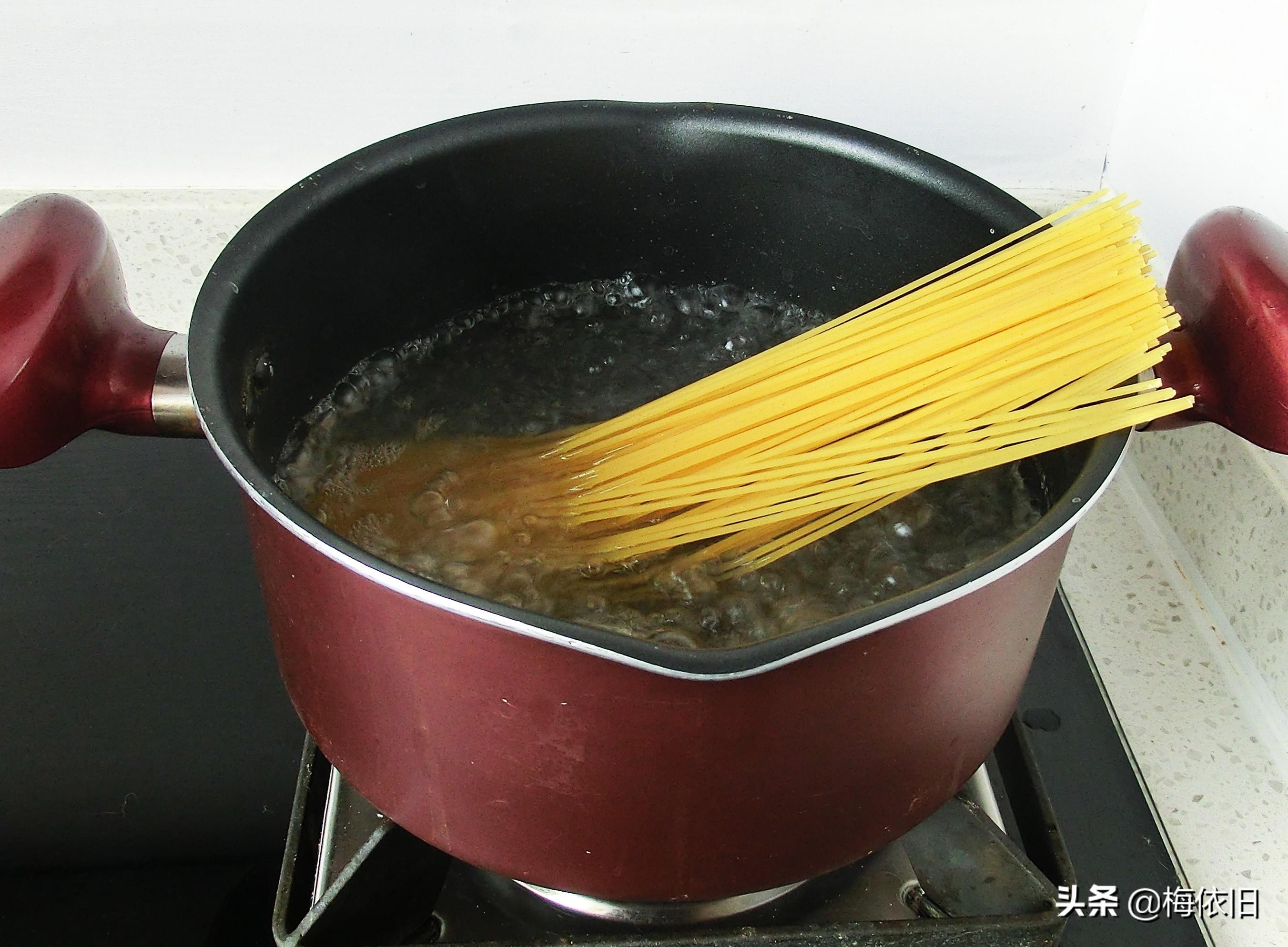 意大利面怎么做才好吃_超市买的意大利面如何做-3