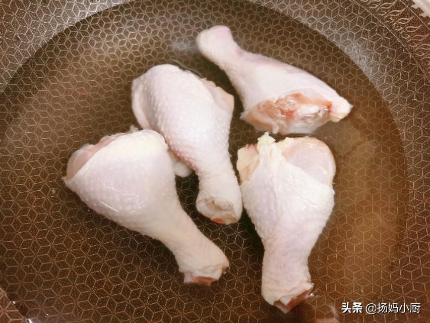 鸡腿炖土豆怎么炖好吃（鸡腿炖土豆能放啤酒吗）-2