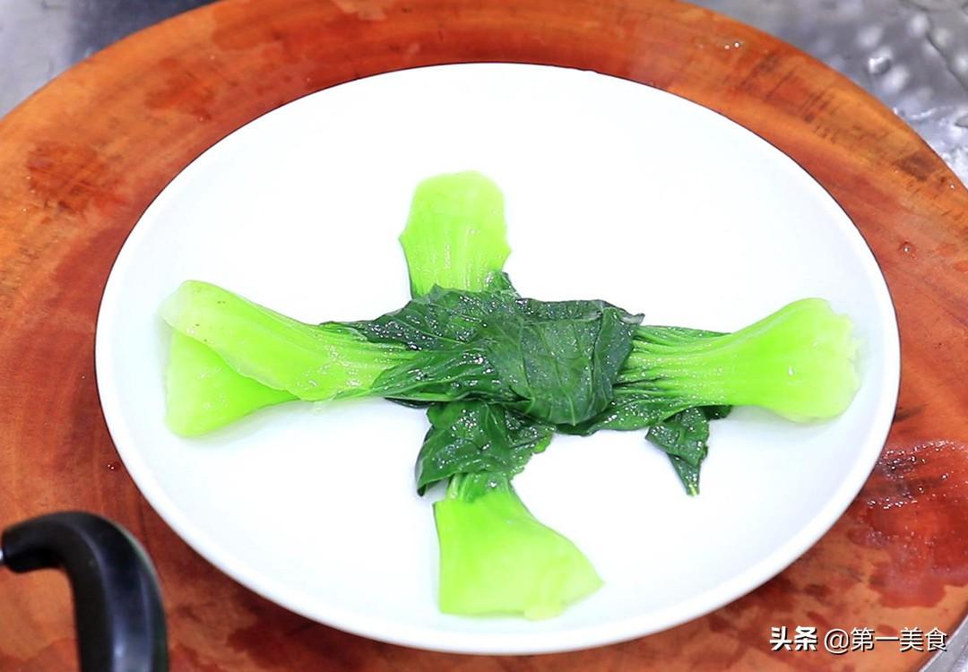 家常红烧狮子头的做法_红烧狮子头不油炸做法-10