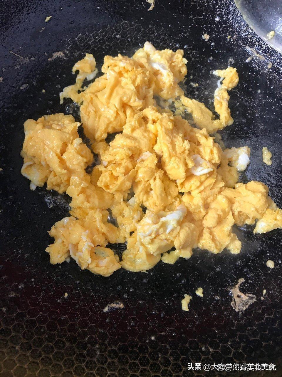 清炒菠菜怎么做好吃（焯菠菜的正确做法）-4