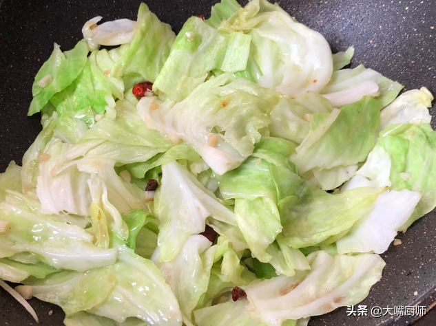 酸包菜怎么做又脆又好吃 怎样腌制酸包菜好吃不烂？-6