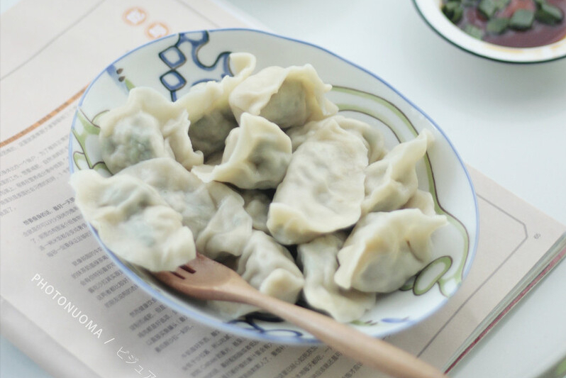 大肉芹菜饺子馅的做法（芹菜肉馅饺子怎么调）-6