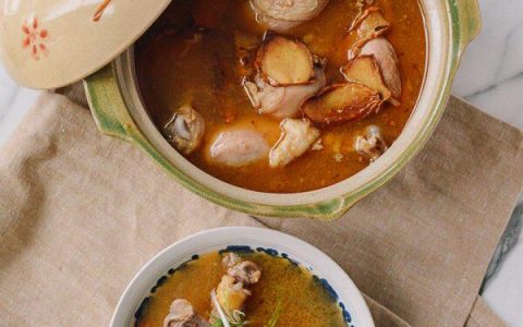 麻油鸡汤的做法，香菇麻油鸡的做法大全