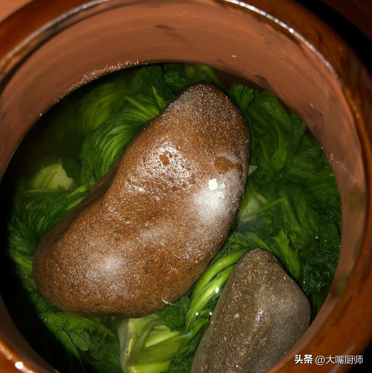 如何腌制雪里蕻更好吃 雪里红不放盐的腌制方法-7
