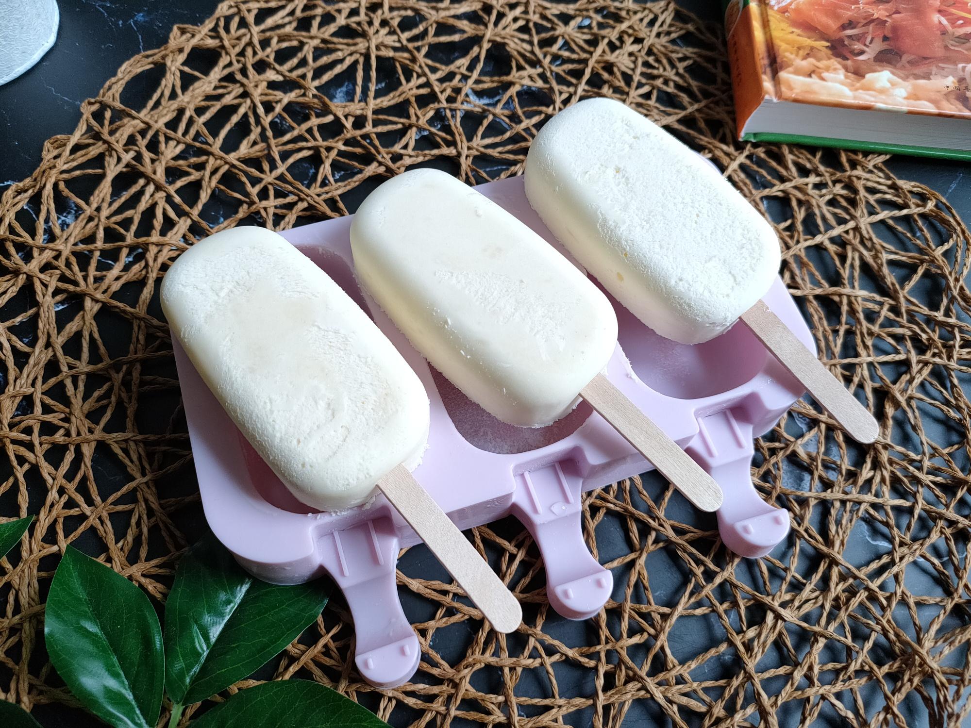 用纯牛奶做雪糕最简单的方法（怎么做小布丁雪糕）-3