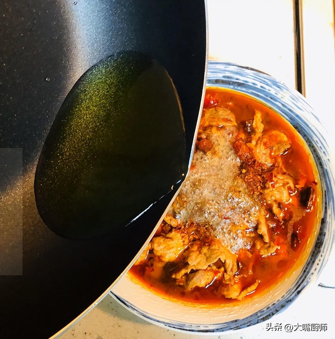四川水煮肉片的家常做法 （水煮肉片需要哪些食材）-7