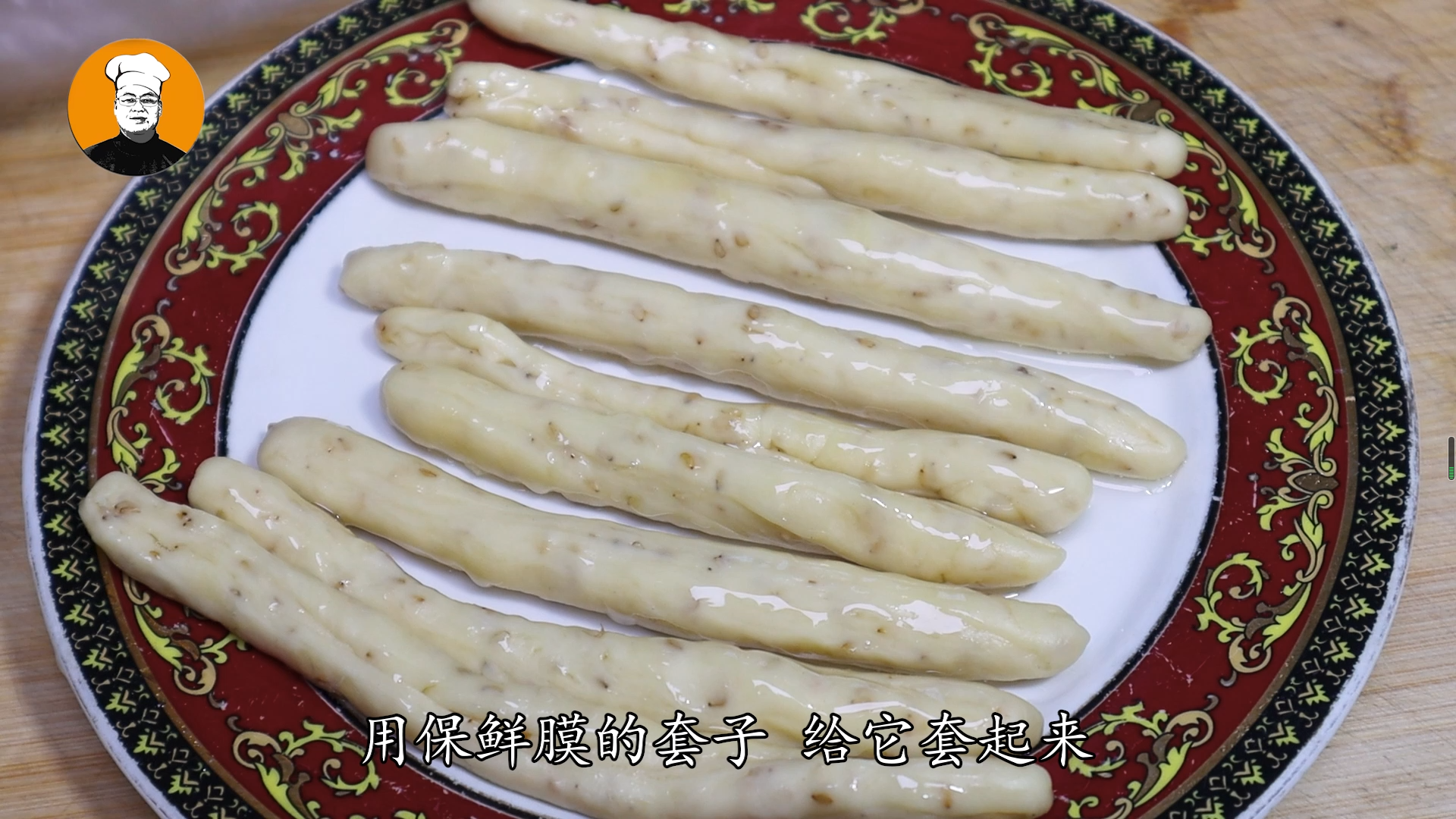 小麻花怎么做才能又酥又脆（炸小麻花的教程）-4