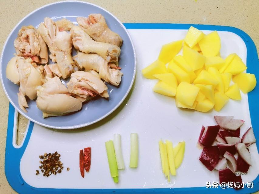 鸡腿炖土豆怎么炖好吃（鸡腿炖土豆能放啤酒吗）-3