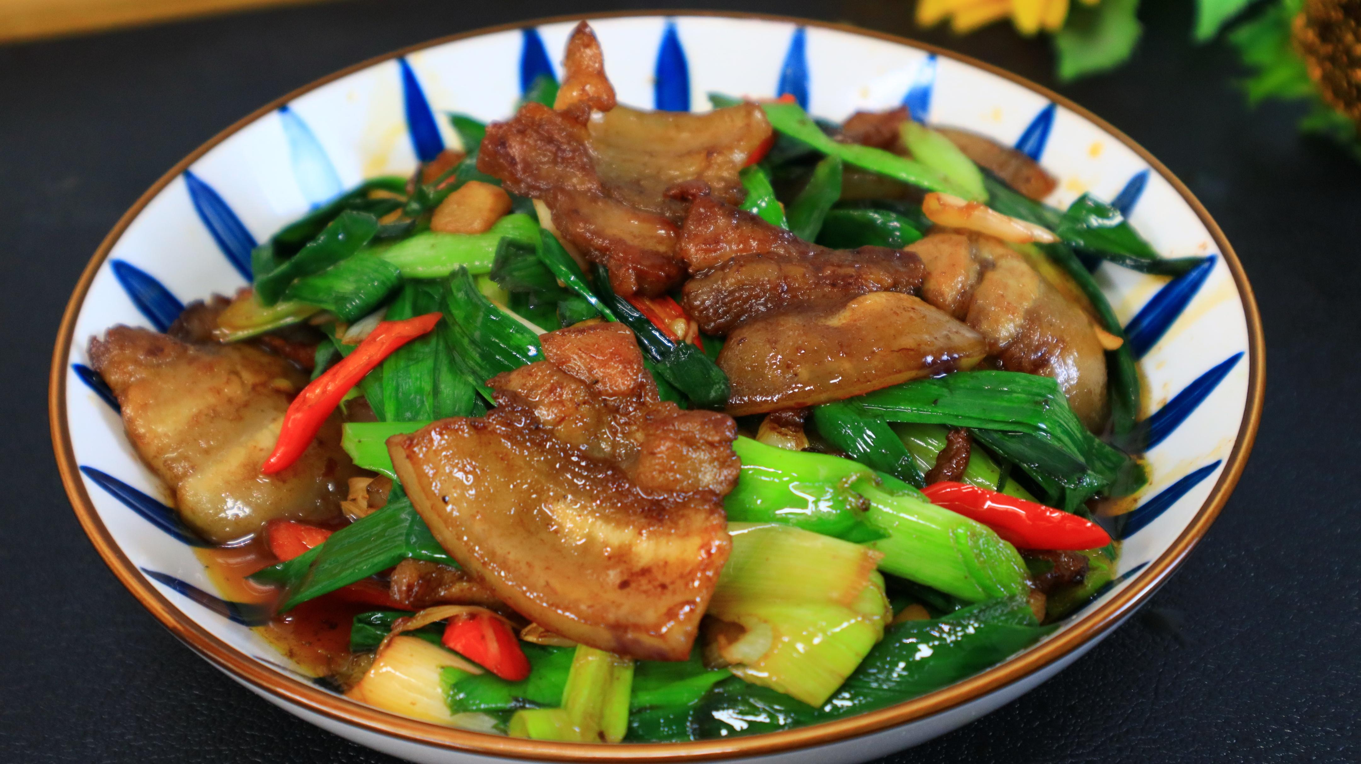 回锅肉的做法教程窍门_回锅肉煮肉要煮多久-1