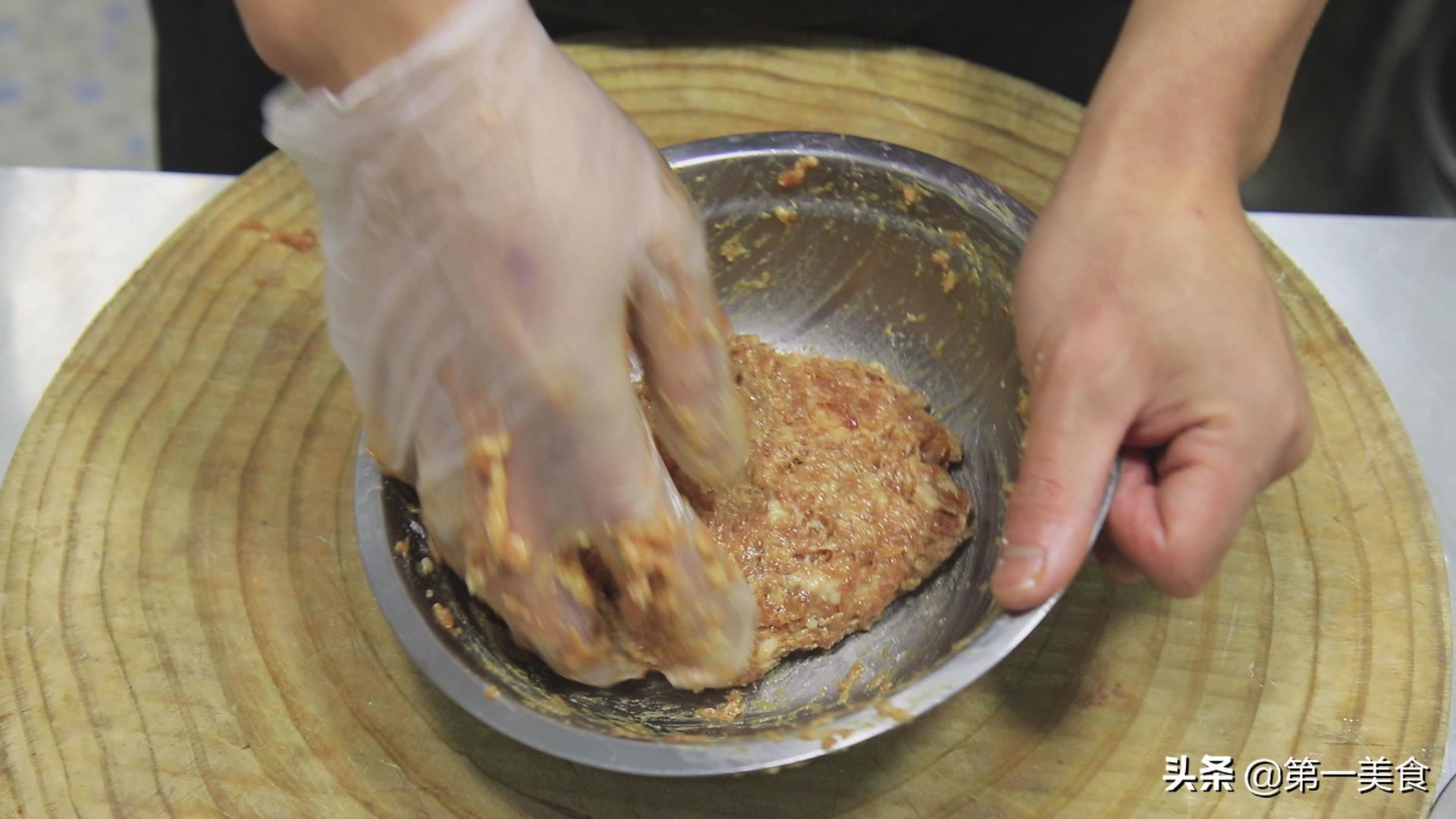 怎样做茄盒好吃又简单（肉末茄盒子怎么做）-9