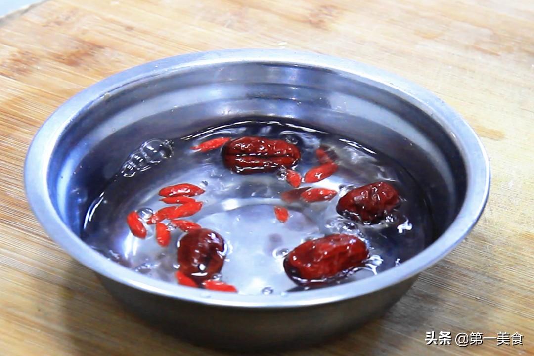 鸡蛋玉米羹的家常做法_饭店里的玉米羹咋做的-3