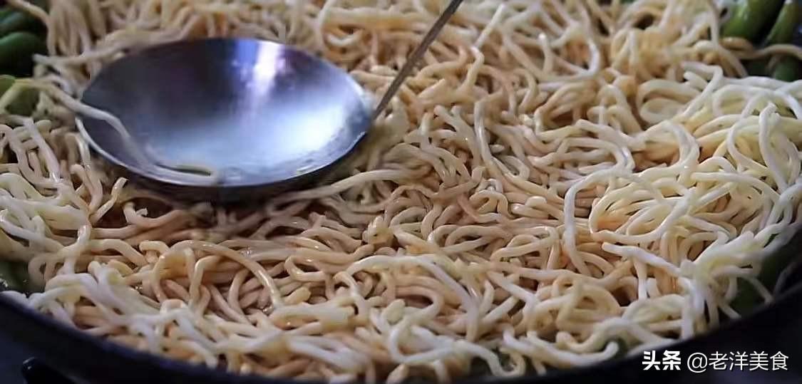 豆角焖面怎样做（豆角焖面怎么做简单又好吃）-8